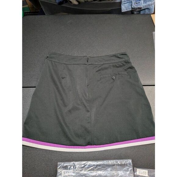 Lady Hagen Black Golf Skort Purple And White Stripe front. Zip Women Size 6 - Picture 2 of 5